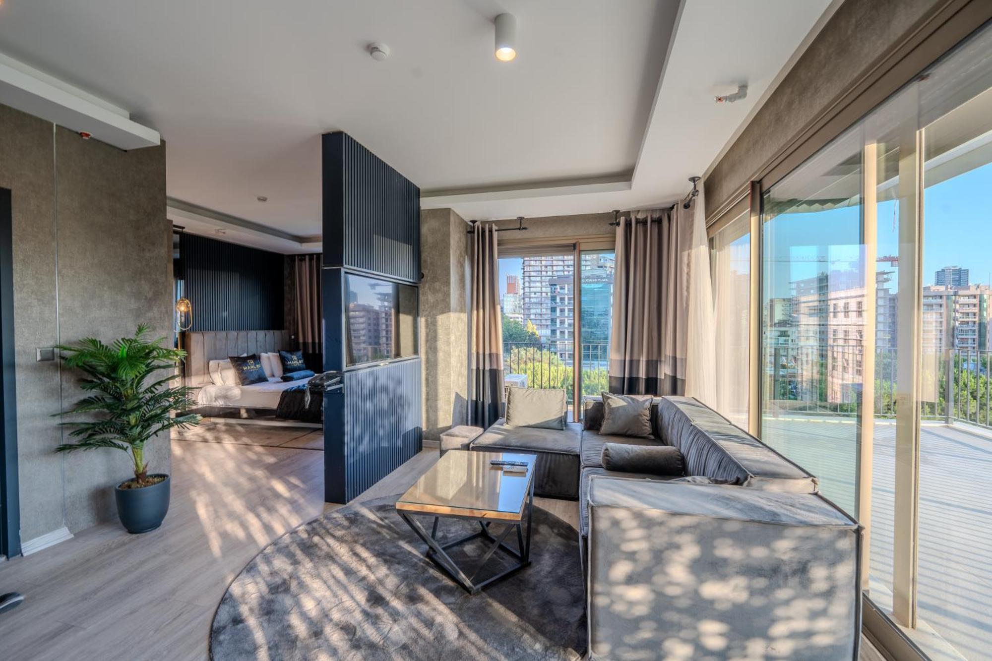 Marlen Bayrakli Hotel 4*