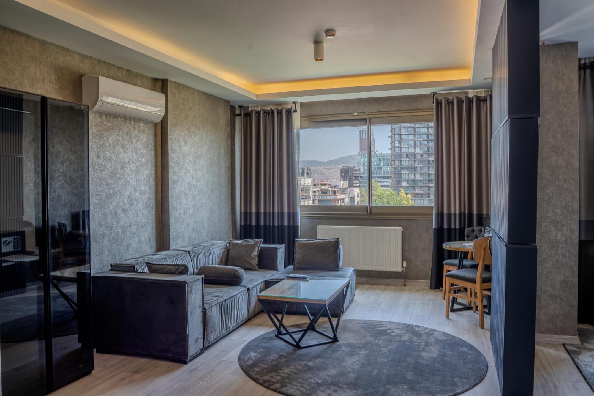 Marlen Bayrakli Hotel 4*